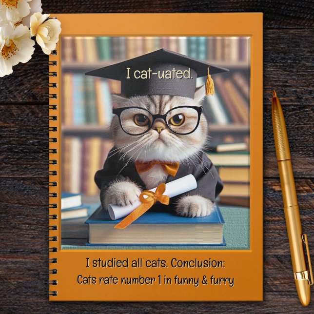 Carnet Chat Étudiant Diplômé Drôle (Notebook featuring a funny serious-looking cat in graduation outfit - perfect for students)