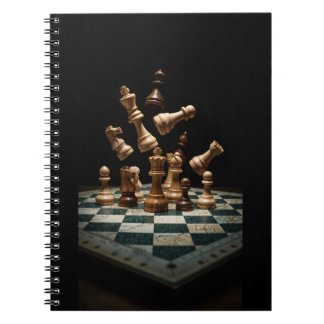 Carnet Chess Pieces in Motion