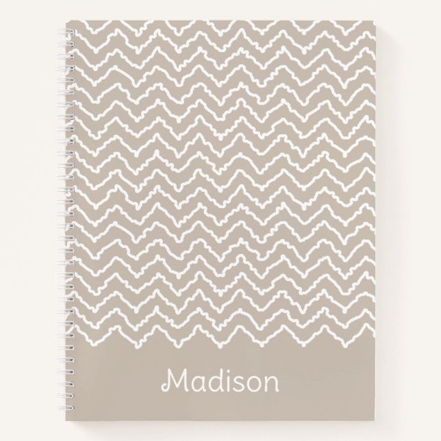 Carnet Chevron Zigzag Ondulé Beige Et Blanc Avec Nom (Devant)