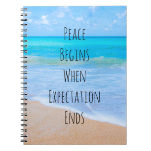 Carnet Citation inspirante avec scène de plage tropicale