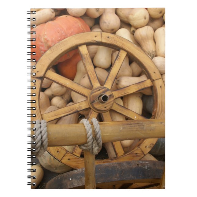 Carnet Citrouilles et Roue de la charrette rurale en bois (Devant)