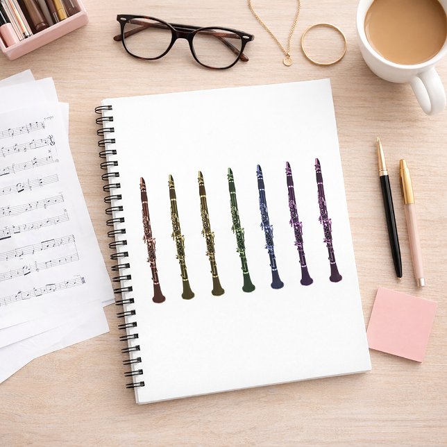 Carnet Clarinet Multicolore Cadeau Unique pour Professeur (A notebook featuring a colorful lineup of clarinets.)