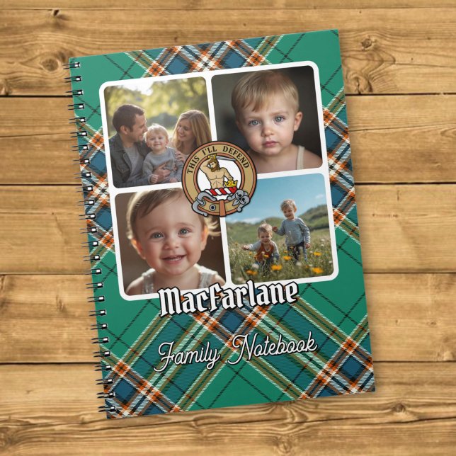 Carnet Collage de photos de la famille MacFarlane (Créateur téléchargé)