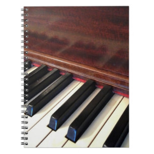 Carnet comportant le piano