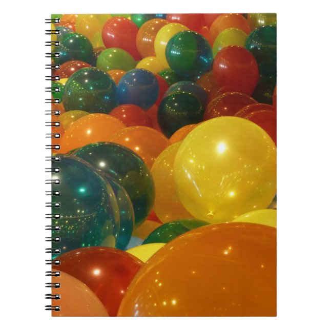 Carnet Conception de fête de ballons colorés (Devant)