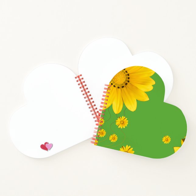 Carnet Conception florale de marguerite jaune sur fond ve (Intérieur)
