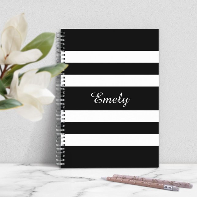 Carnet Cool Grandes Noir Et Blanc Motif Nom Personnel (Modern Black And White Stripes Notebook)