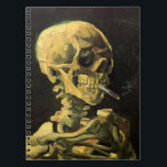 Carnet Crâne avec cigarette brûlante par Vincent van Gogh<br><div class="desc">Crâne avec Cigarette Brûlante par Vincent van Gogh est un post impressionnisme d'art vintage de peinture à vie morte. Portrait du squelette humain fumant. Grande image à utiliser pour les produits anti-tabac. Fumer tue 1 000 personnes chaque année, aider quelqu'un à arrêter de fumer aujourd'hui. Grande image pour Halloween ou...</div>