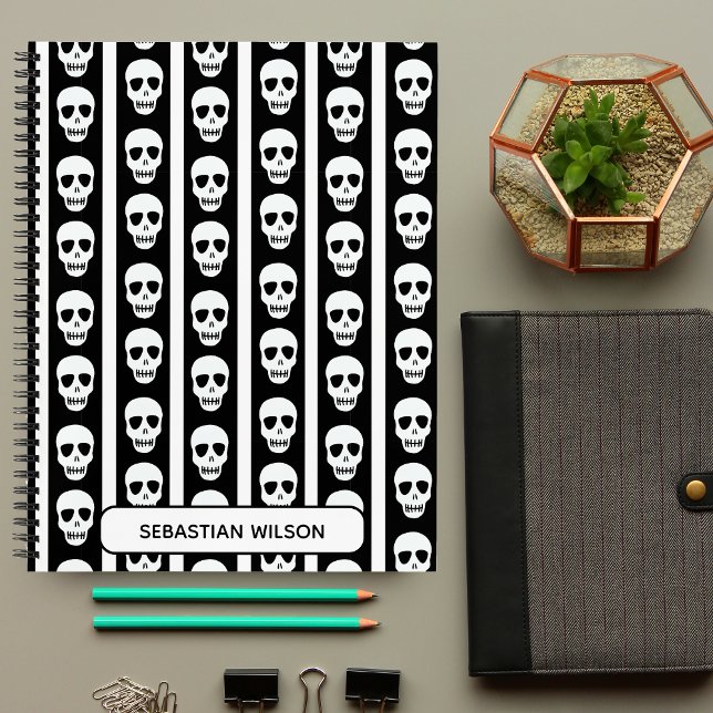 Carnet Crâne de Halloween noir et blanc à motif monogramm (Créateur téléchargé)