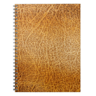 Carnet Cuir Brown : fermeture texturée détaillée