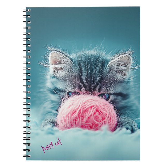 Carnet Cute Kitten Jouer avec balle en laine rose (Devant)
