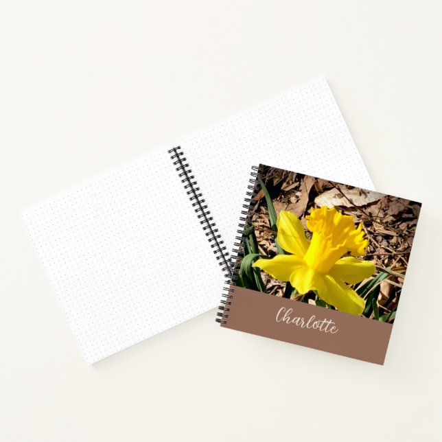 Carnet Daffodile de printemps jaune dans le jardin Nom pe (Intérieur)