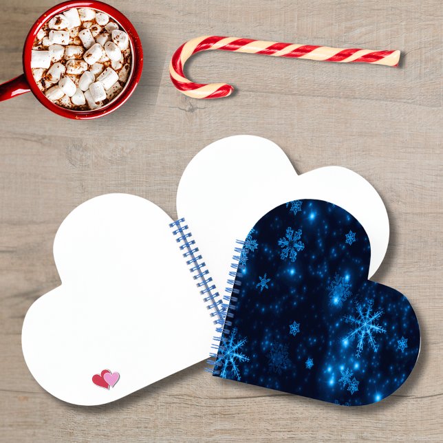 Carnet de coeur Bleu profond et Flammes de neige b (Deep Blue & Bright Snowflakes Heart Notebook)