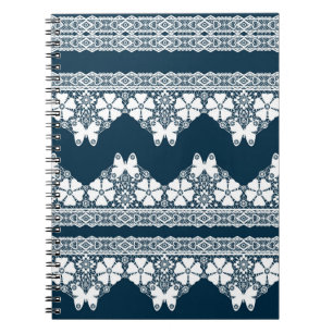 Carnet Dentelle blanche rétro avec papillons sur un bleu