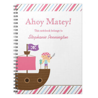 Carnet du pirate de la fille rose mignonne
