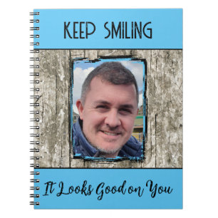 Carnet Effet bois gris faux sourire photo bleue