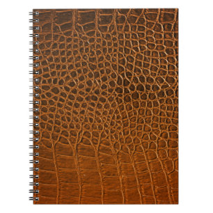 Carnet Élégante texture en cuir de crocodile marron.