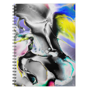 Carnet Espace. Arrière - plan blanc brillant. Photo de l'