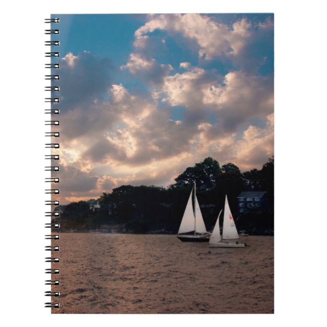 Carnet États-Unis, Massachusetts. Voile au coucher du sol (Devant)