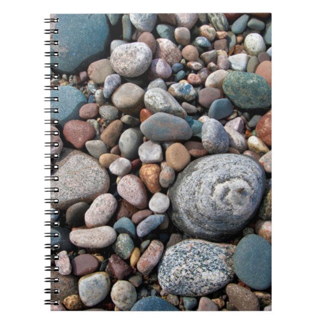 Carnet États-Unis, Michigan. Galets polis sur le rivage (Devant)