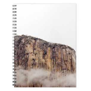 Carnet Falaise pure se levant au-dessus des nuages
