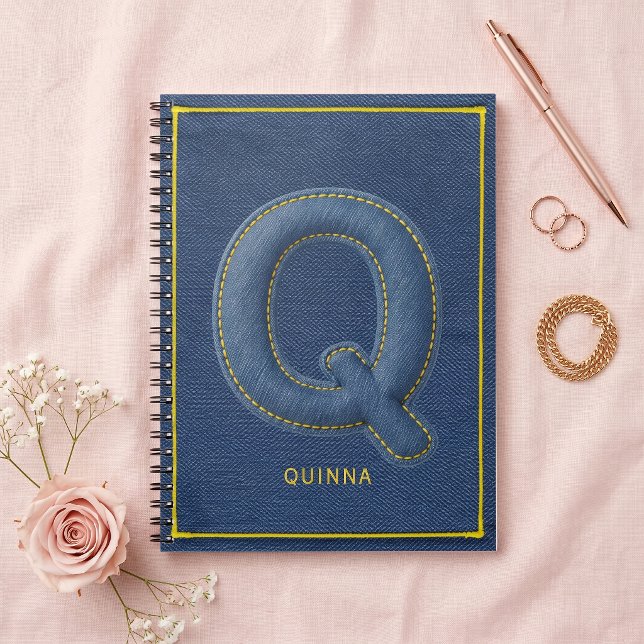 Carnet Faux Denim Bleu Brodé Lettre Q Monogramme Nom (Créateur téléchargé)