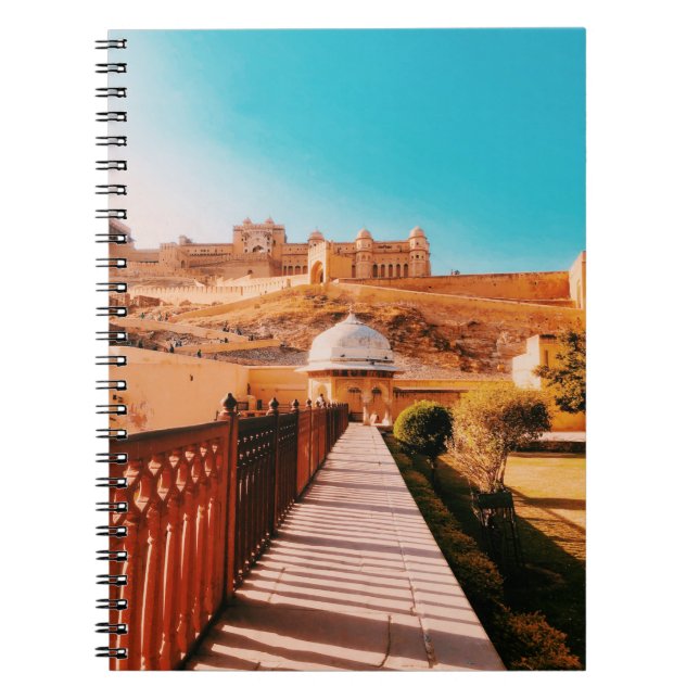 CARNET FENÊTRE DE MUR ROUGE (Devant)