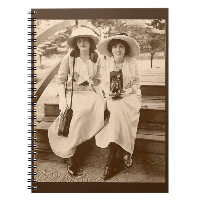 Carnet filles de caméra d'environ 1910 (Devant)