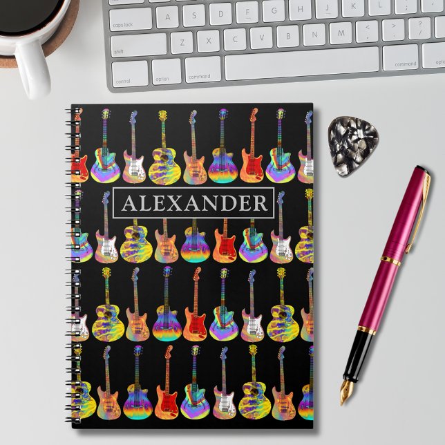 Carnet Funky Colorful Guitar Motif Ajouter un nom (Funky colorful guitar pattern on black personalized name notebook for musician guitarist songwriting)