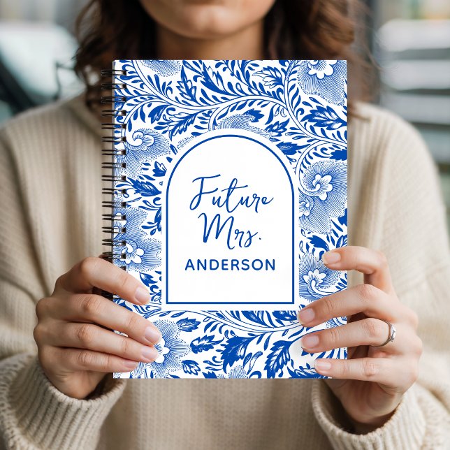 Carnet Future Mrs | Chinoiserie Bleue Personnalisée Maria (blue floral chinoiserie bride journal gift, bridal shower journal, bachelorette party bride journal)