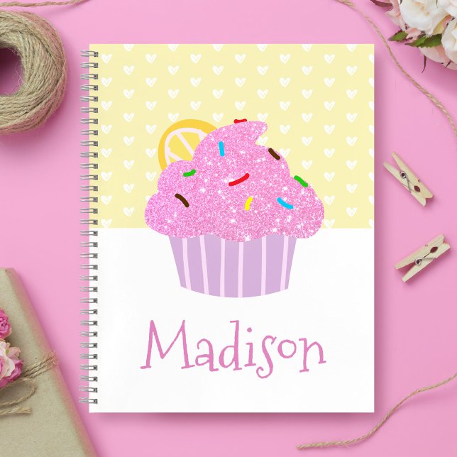Carnet Gâteau Cupcake Pailleté Rose Cœurs Blancs sur Nom  (Créateur téléchargé)