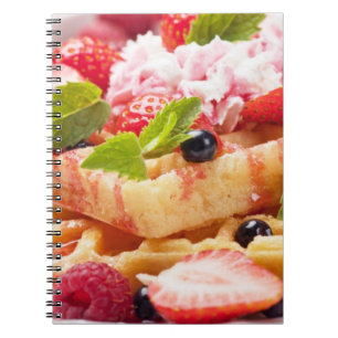 Carnet Gâteau de gaufre avec la baie fraîche