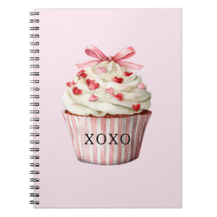 Carnet Gâteau rose avec ruban rose et coeurs rouges  
