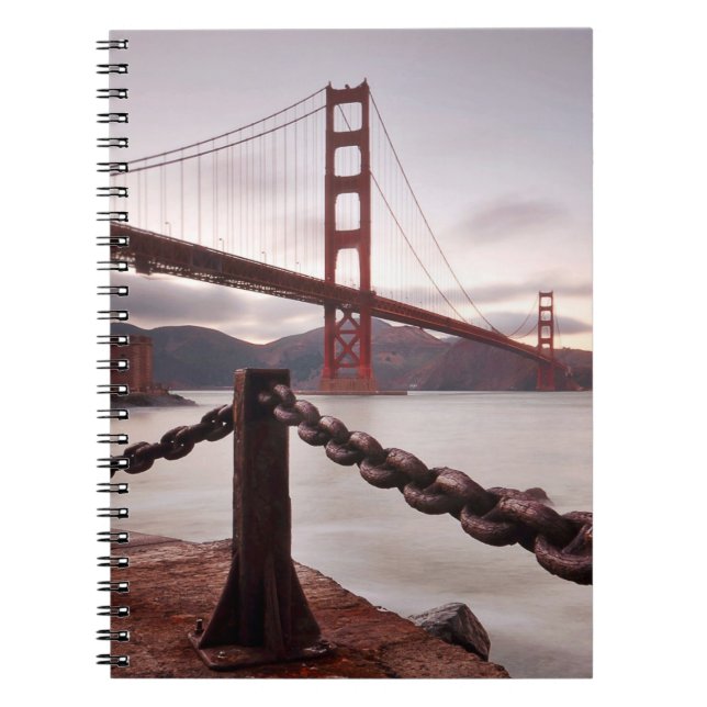 Carnet Golden gate bridge contre des montagnes (Devant)