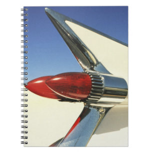 Carnet Graphique : Gros plan sur l'aileron et le feu arri
