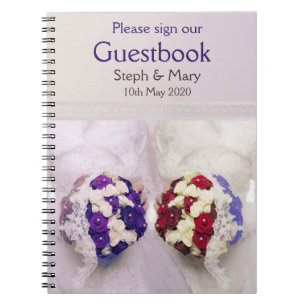 Carnet Guestbook de jeunes mariées de bouquet pour un