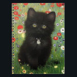 Carnet Gustav Klimt Kitten<br><div class="desc">Carnet avec un chaton Gustav Klimt ! Ce chaton noir porte un collier d'argent et s'assoit dans un champ de fleurs rouges,  bleues,  blanches et jaunes. Un cadeau merveilleux pour les amateurs d'art amoureux des chats et autrichiens !</div>