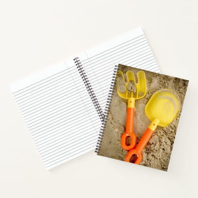 Carnet Jouets de sable jaunes et orange (Intérieur)