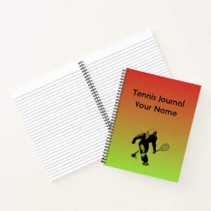 Carnet Joueur de tennis Bigfoot avec texte sur rouge et j