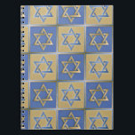 Carnet Judaïque Star Of David Metal Gold Blue<br><div class="desc">Vous visualisez la collection Lee Hiller Design. Vêtements,  cadeaux & Objets de collection Lee Hiller Photographie ou collection d'Arts numériques. Vous pouvez voir sa photographie de Nature sur http://HikeOurPlanet.com/ et suivre son blog randonnée dans le Parc National des Sources Hot Springs.</div>
