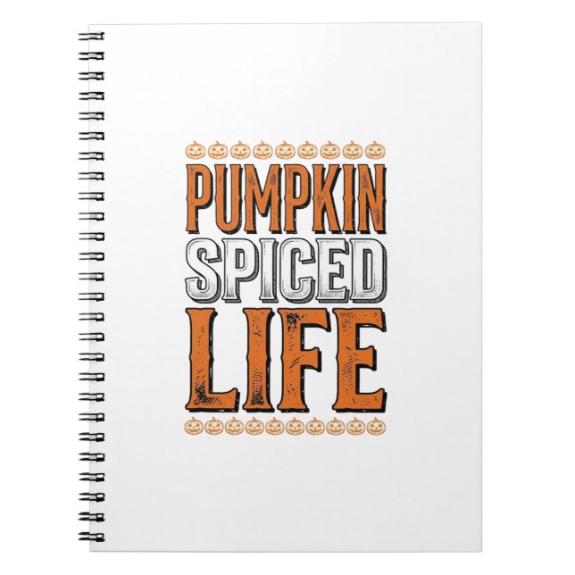 Carnet La vie épicée de citrouille Typographie Halloween  (Devant)