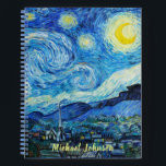 Carnet Le monogramme de nuit étoilé de Vincent Van Gogh<br><div class="desc">Vincent Van Gogh's The Starry Night (1889) avec un nom monogramme. Personnalisez votre nom,  modifiez le texte,  la couleur et le style de police à l'aide de l'option customiser plus loin.</div>