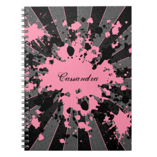 Carnet Les éclaboussures de peinture rose de fille y mett