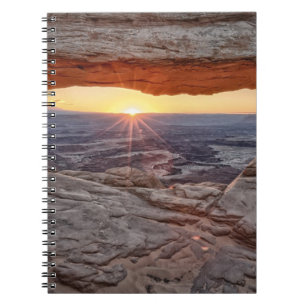 Carnet Lever de soleil à la voûte de MESA, parc nationa