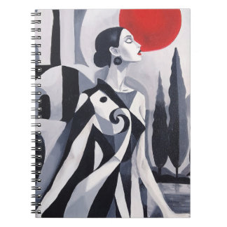 Carnet Lune écarlate : Femme stylisée dans un paysage mon