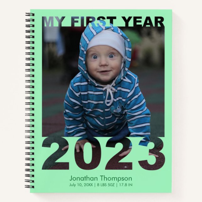 Carnet Ma première année 2023 Moderne Découpe Bébé Photo  (Devant)