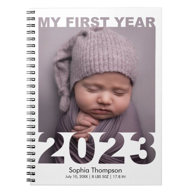 Carnet Ma première année 2023 Moderne découpé photo bébé  (Devant)