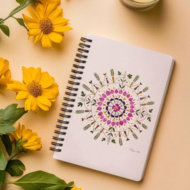 Carnet Mandala de fleurs pressées fait main par S.Frigui  (Créateur téléchargé)