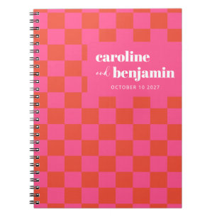 Carnet Mariage personnalisé en damier rose et rouge gras