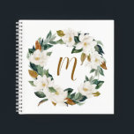 Carnet Monogramme de couronne d'aquarelle Magnolia<br><div class="desc">Aquarelle Magnolia Wreath Monogram Carnet | Carnet à couronne florale personnalisable avec des illustrations d'aquarelle magnolias,  pivoines et couronne de coton. Ce sera un cadeau personnalisé parfait pour les demoiselles d'honneur,  les diplômés et bien plus encore.</div>